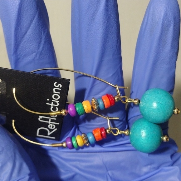 Women's Stunning Gold-Tone Colorful Kidney Wire Beaded Drop Dangle Earrings 2.5" - Picture 3 of 5